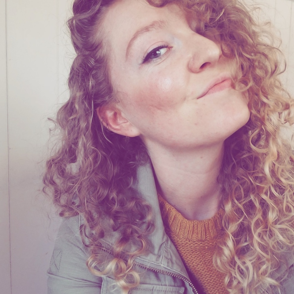 Meet your Posher, Caitlin